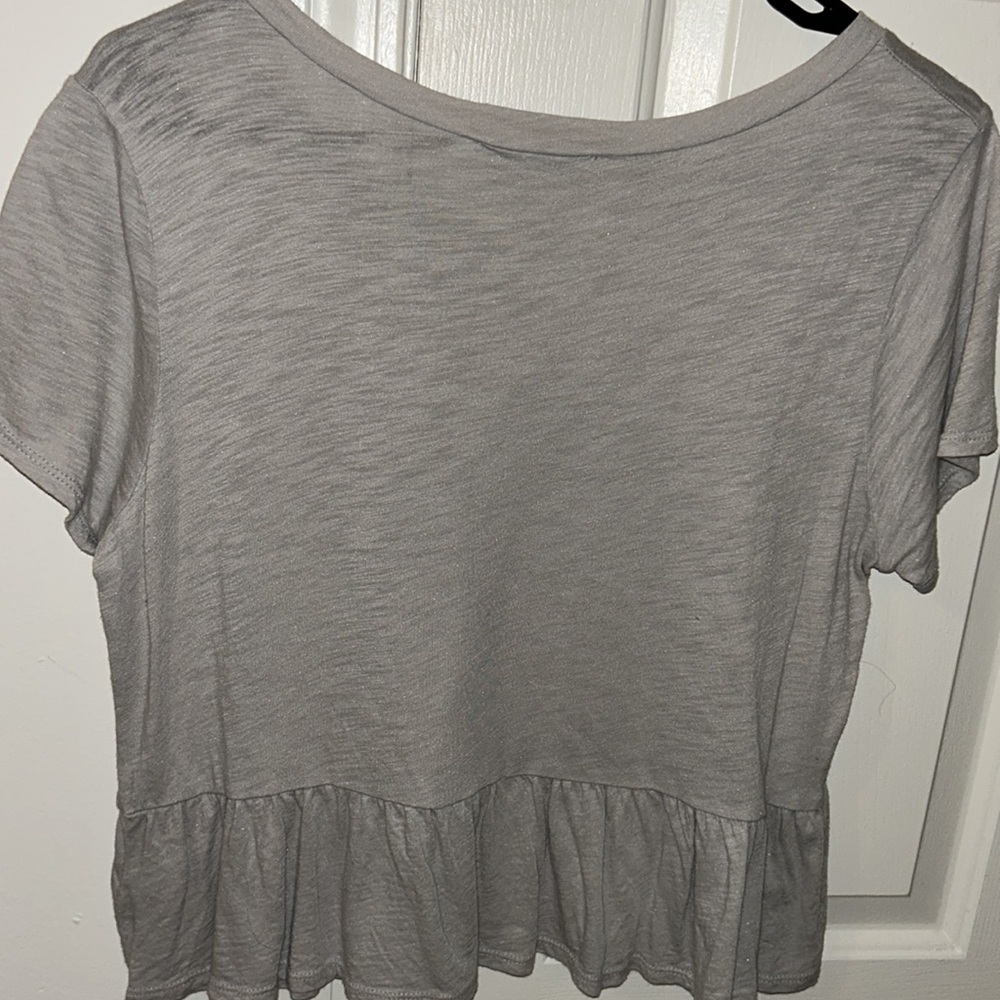 Francesca’s tee - Picture 3 of 4